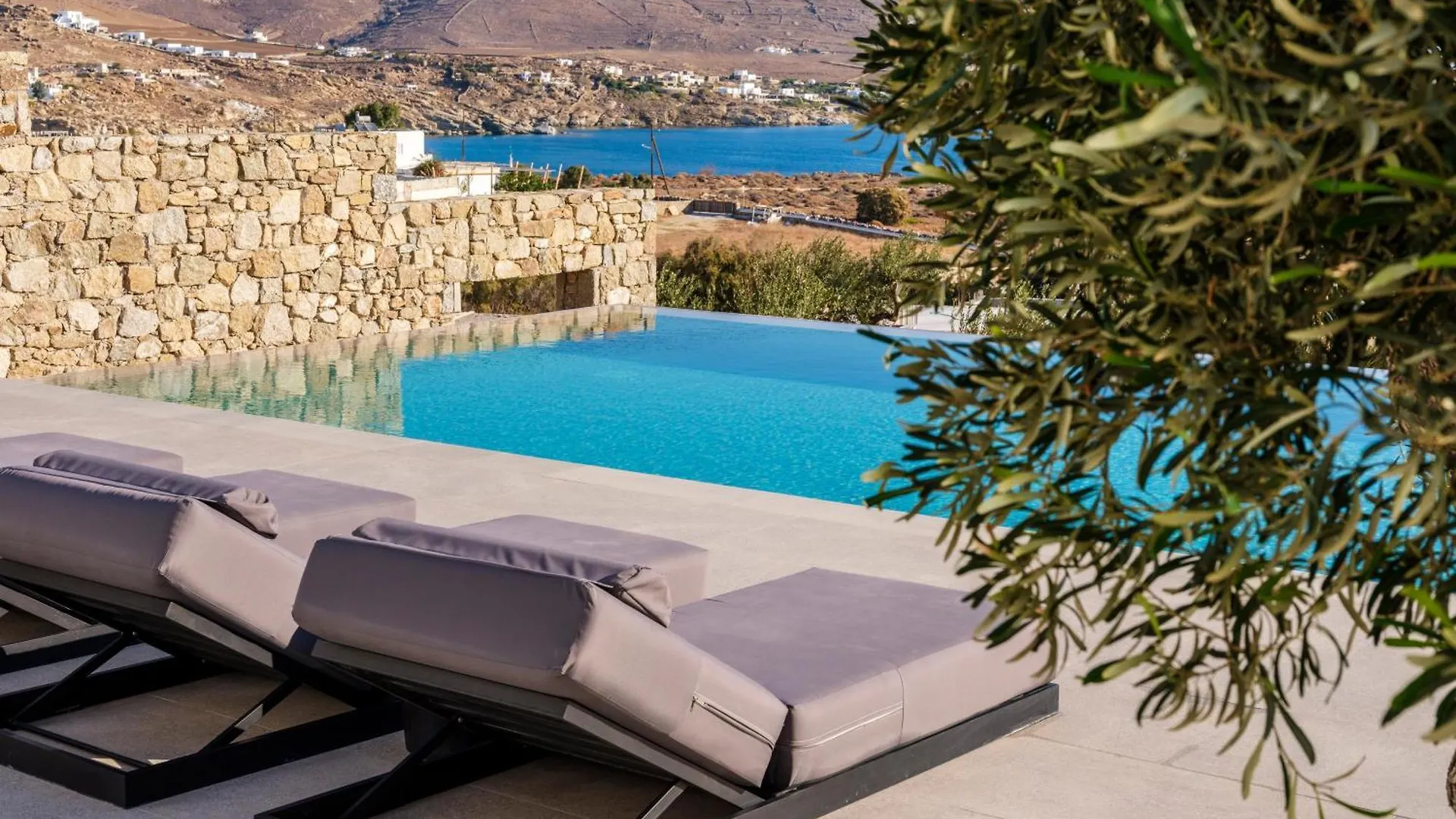Blue Eye Grand Villa Mykonos Kalafatis